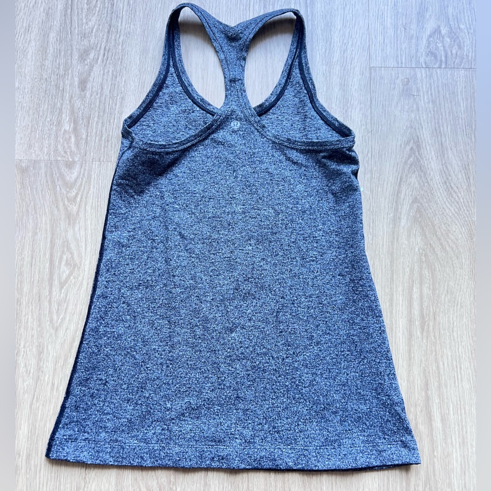 Lululemon racer back tank size 6